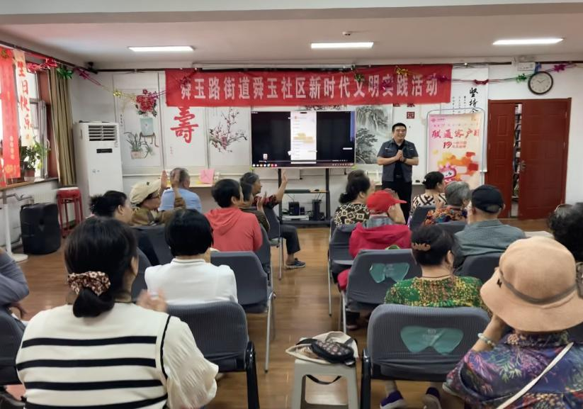 中国联通济南市分公司6月客户日活动构建多元服务矩阵，情暖泉城绘就民生幸福新画卷