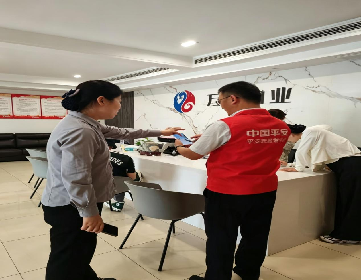 风雨见担当，服务暖人心——平安产险泰安中心支公司“7·8 保险节”暨台风“巴威”风险减量专项行动纪实