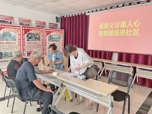 泉城盛夏志愿红 当燃不让文明范儿