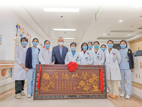 山一大一附院(省千佛山医院)儿童血液科用医术与善意守护血液病患儿向阳而生 移植仓里的重生希望