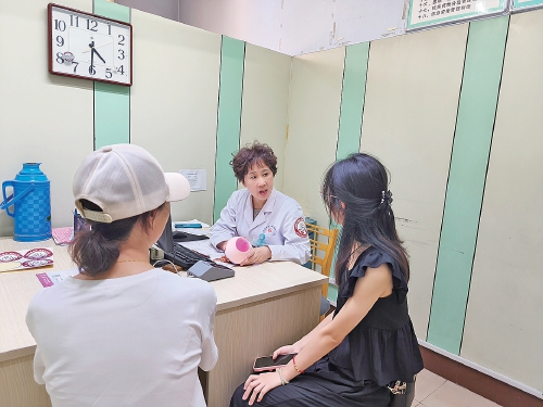 聚焦第35个世界母乳喂养周 “37℃的生命馈赠”，呼唤全社会的守护之力