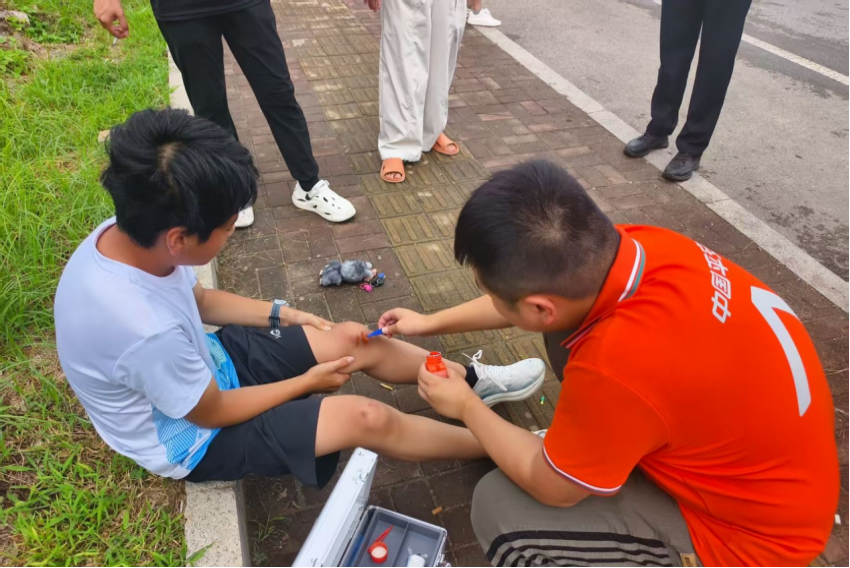 小药箱传递大温暖 平安产险山东分公司解锁人伤理赔“加速键”