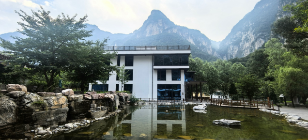 再膺殊荣！澳涞山庄蝉联“中国避暑山庄”称号 擦亮山西太行避暑文旅名片