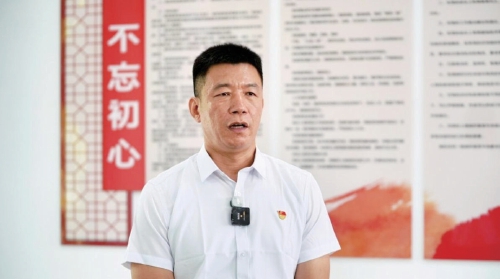 扎根未成年人专门矫治教育一线，为迷途少年重启人生  他让“放错位置的花”重新绽放