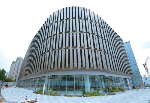 “向上要空间” 洪楼片区智慧停车楼启用