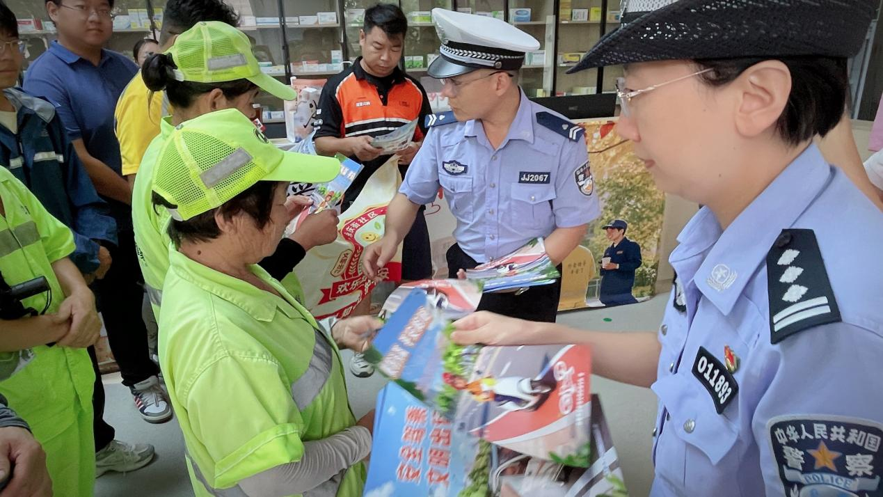 永庆街社区举办七夕邻里暖“新”节  欢乐出行永庆街社区志愿者服务队成立 