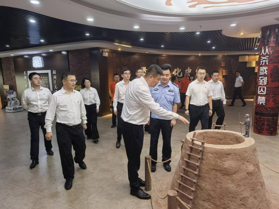 党建共建聚合力 警示教育筑防线——平安产险泰安中心支公司与山东省泰安监狱九监区开展党建共建暨警示教育活动