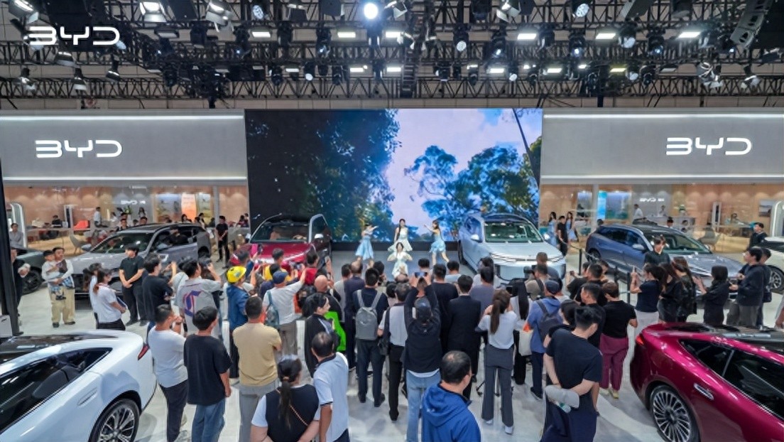 阔境登场!比亚迪海狮08闪耀2026齐鲁秋季车展