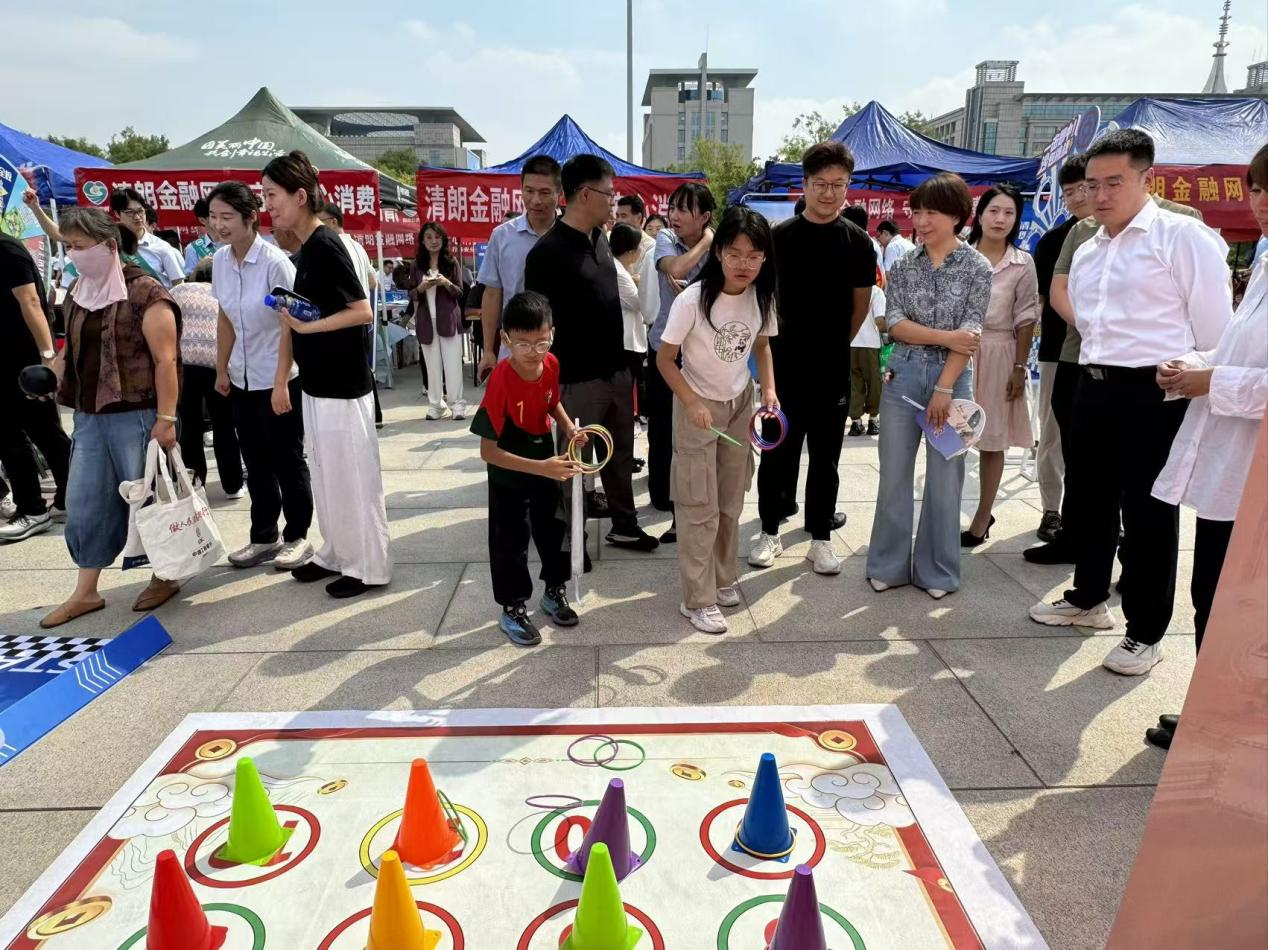 清朗金融网络，守护安心消费——平安产险泰安中心支公司开展金融知识宣教活动