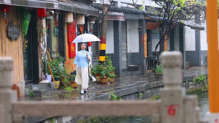 济南24日夜间到25日有小雨，气温波动下降
