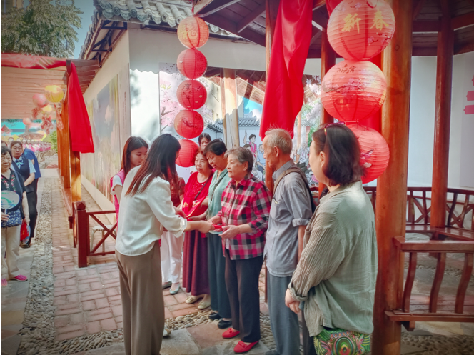 睦邻亭焕新启幕 泉城义工汇聚志愿暖流 永庆街社区喜迎双节共建幸福家园