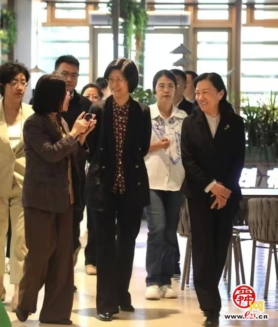 济南市行政审批服务局赴济南新旧动能转换起步区调研政务服务工作