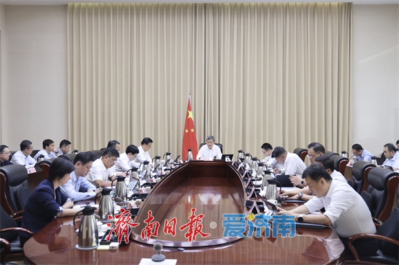 市政府党组召开扩大会议 学习贯彻习近平总书记重要讲话精神