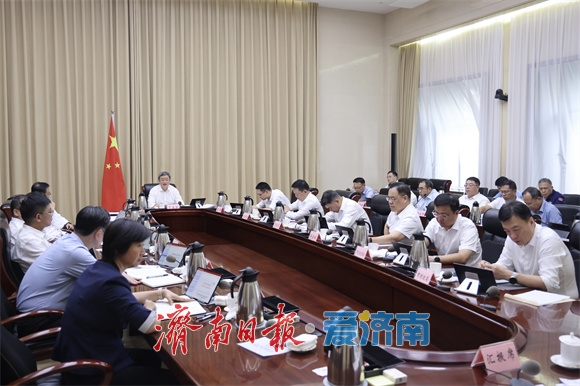 于海田主持召开市政府常务会议 研究重点项目建设推进管理办法等事项