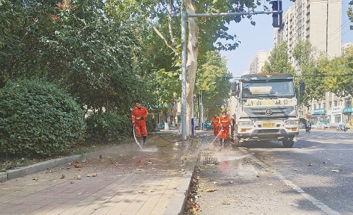 长清城管抓实整治“后半篇文章” 街巷面貌大变样