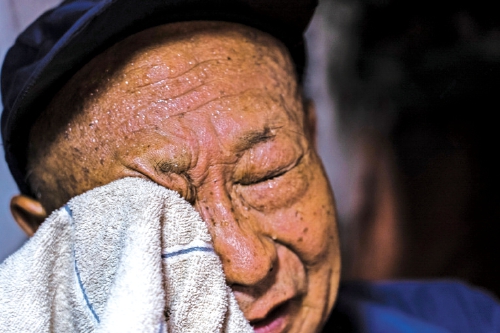 【视觉】千锤锻铁韵 炉火续薪传——六代非遗匠人郝纪迎的铁艺坚守