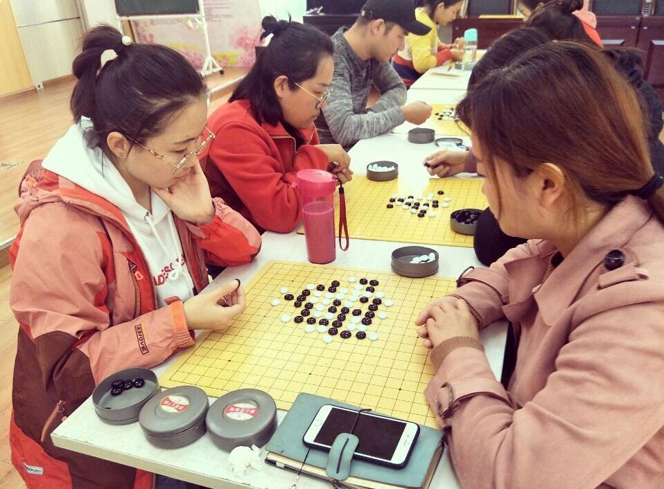 槐蔭區大金新苑幼兒園教師五子棋比賽