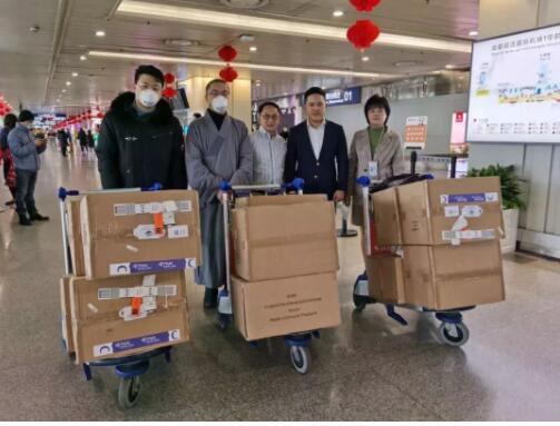 一批批来自世界各地的医疗物资已抵达中国 请记住他们！