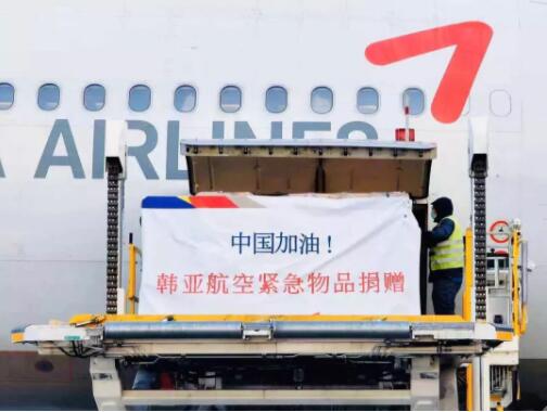 一批批来自世界各地的医疗物资已抵达中国 请记住他们！