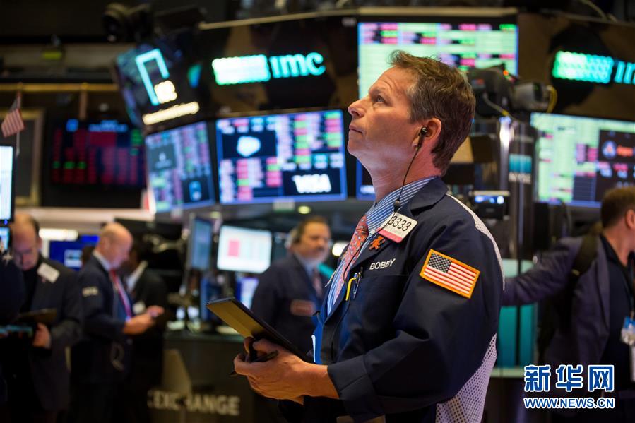 纽约股市三大股指16日暴跌超11%