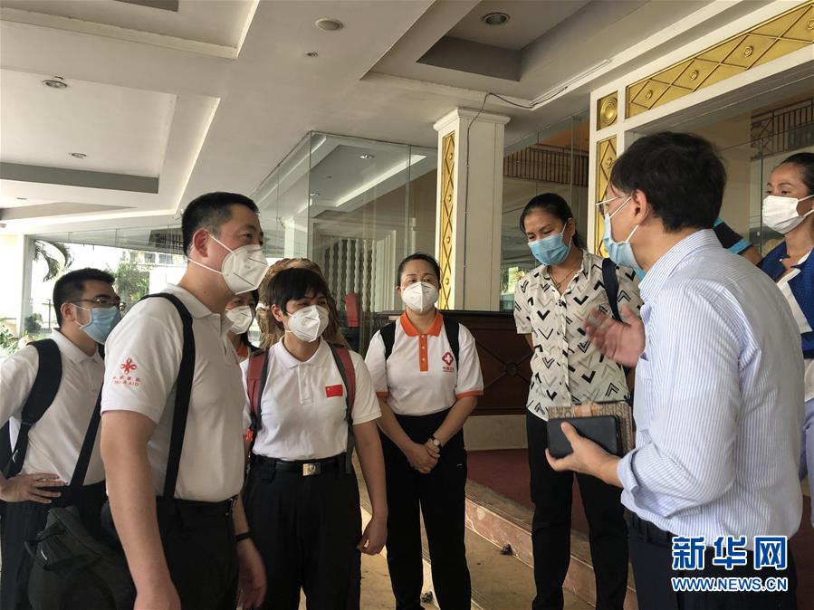 通讯：“工作忙碌又细致，经验丰富又专业”——一名柬埔寨青年眼中的中国援柬抗疫医疗专家组