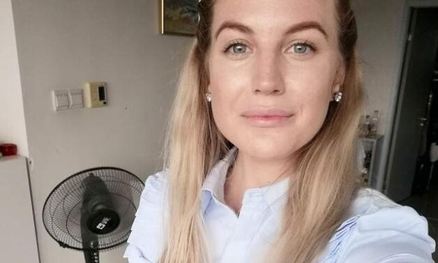 瑞典女网友耿直了