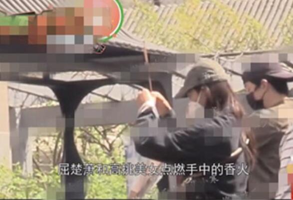 屈楚萧咖喱酱疑曝恋情 咖喱酱是谁? 目光聚焦重新回到大众视野