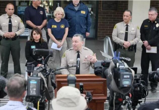 瓦妮莎起诉洛杉矶警署 曝光隐私造成二次伤害