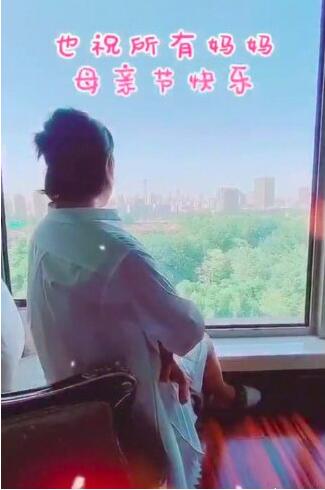 恭喜马冬梅!马丽当妈 背影出镜怀抱着宝宝画面温馨