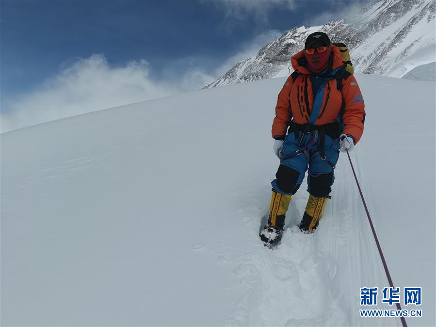 受天气影响 至珠峰峰顶攀登路线未修通