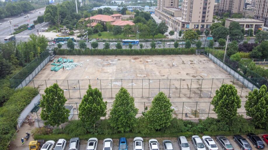 济南西客站片区首个笼式足球场开建