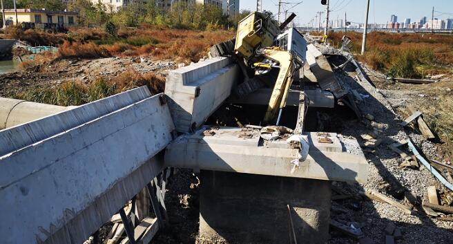 天津南环铁路桥坍塌事故已造成8人遇难