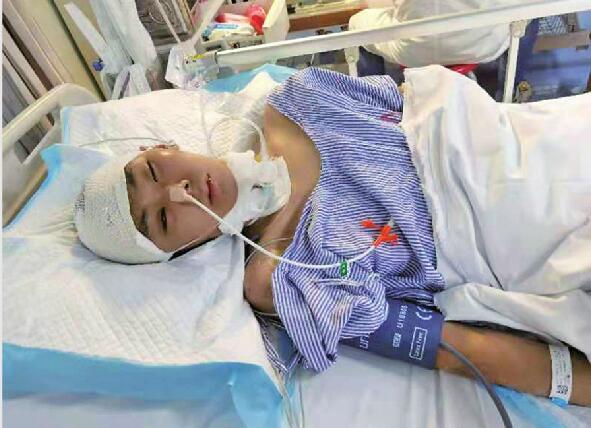 实习期驾驶人驾驶共享汽车，将烟台一大学生“撞进”ICU 天价医药费该由谁赔付？