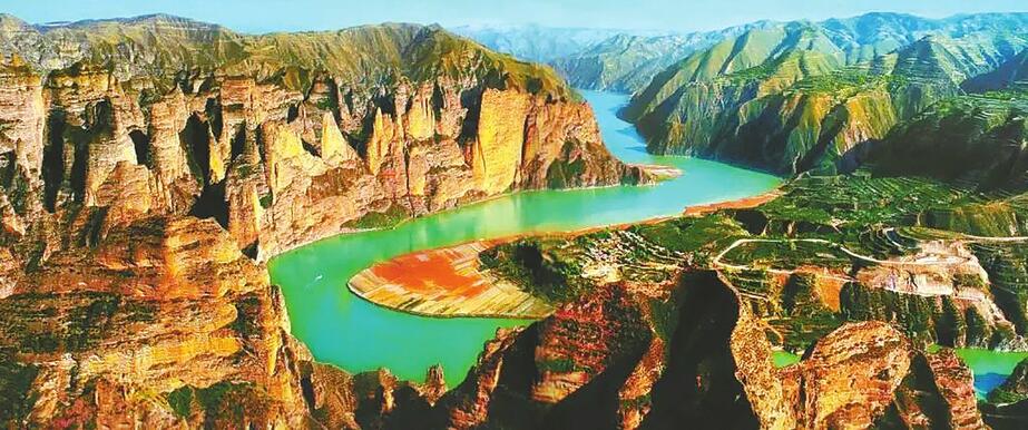 这里曾是中原与西域交往的窗口,被誉为河湟雄镇,陇上八州之首;既有