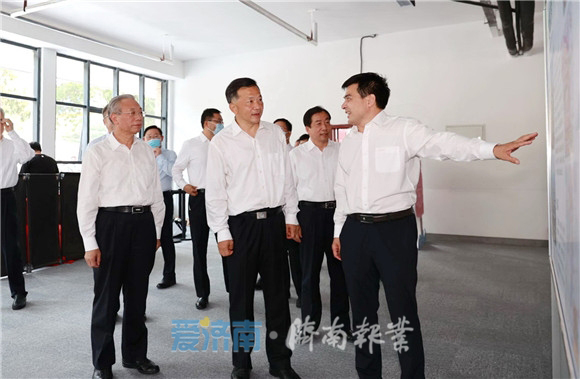 山东省人民政府与中央广播电视总台签署文化创意产业高质量发展合作框架协议 中央广播电视总台山东总站成立 慎海雄刘家义致辞