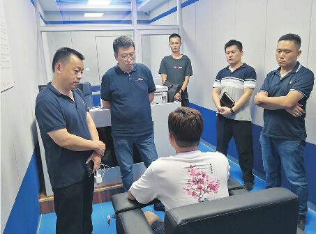 济南市公安机关构建“全警反诈、全社会反诈”新格局 去年侦破近3000起电诈及关联案件