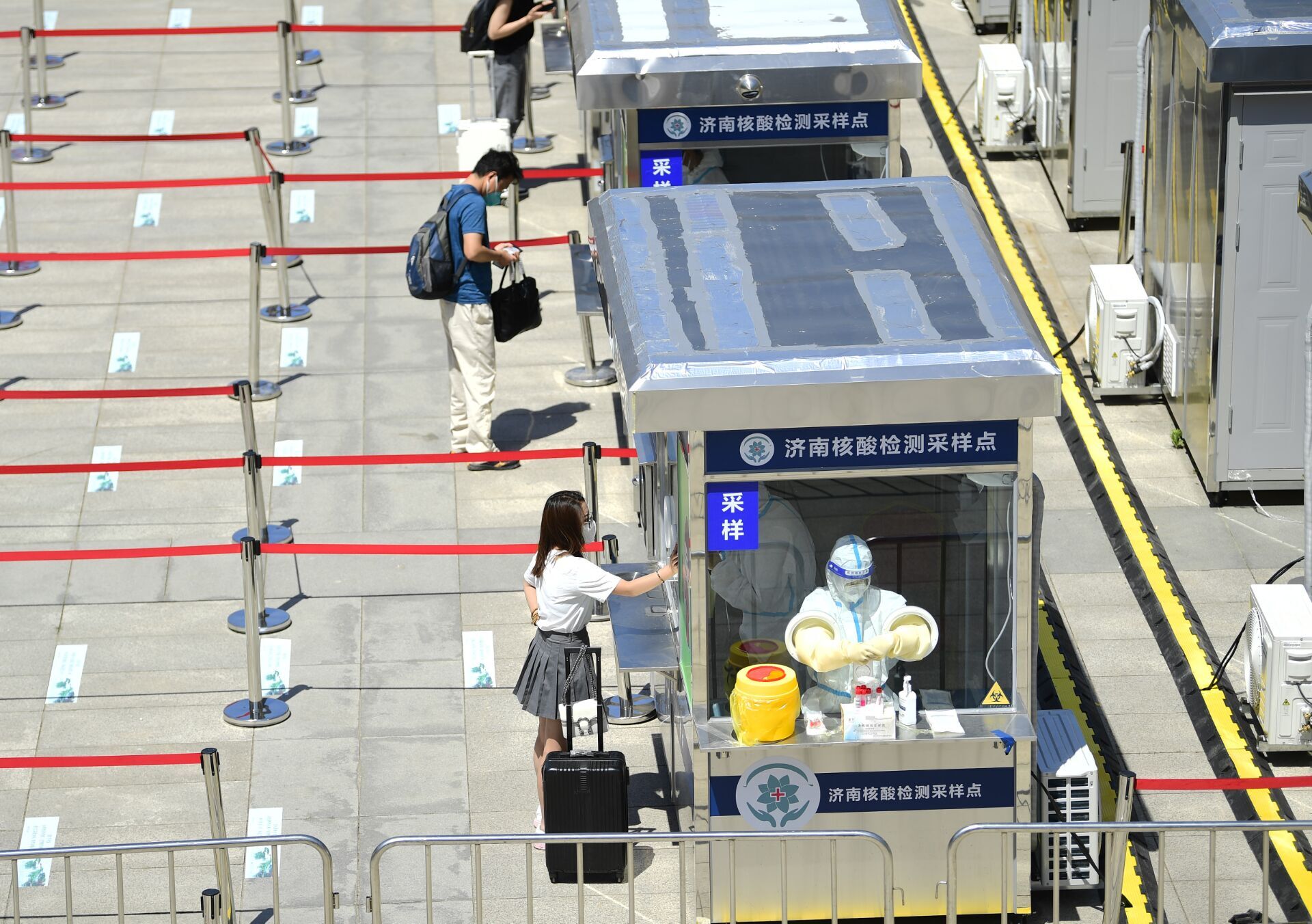 济南最大旅客核酸检测集中采样点试运行