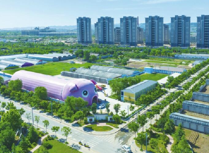 章丘有只巨型"粉红猪" 集仓储,农创于一身 它是产学研农乐园,还要申请