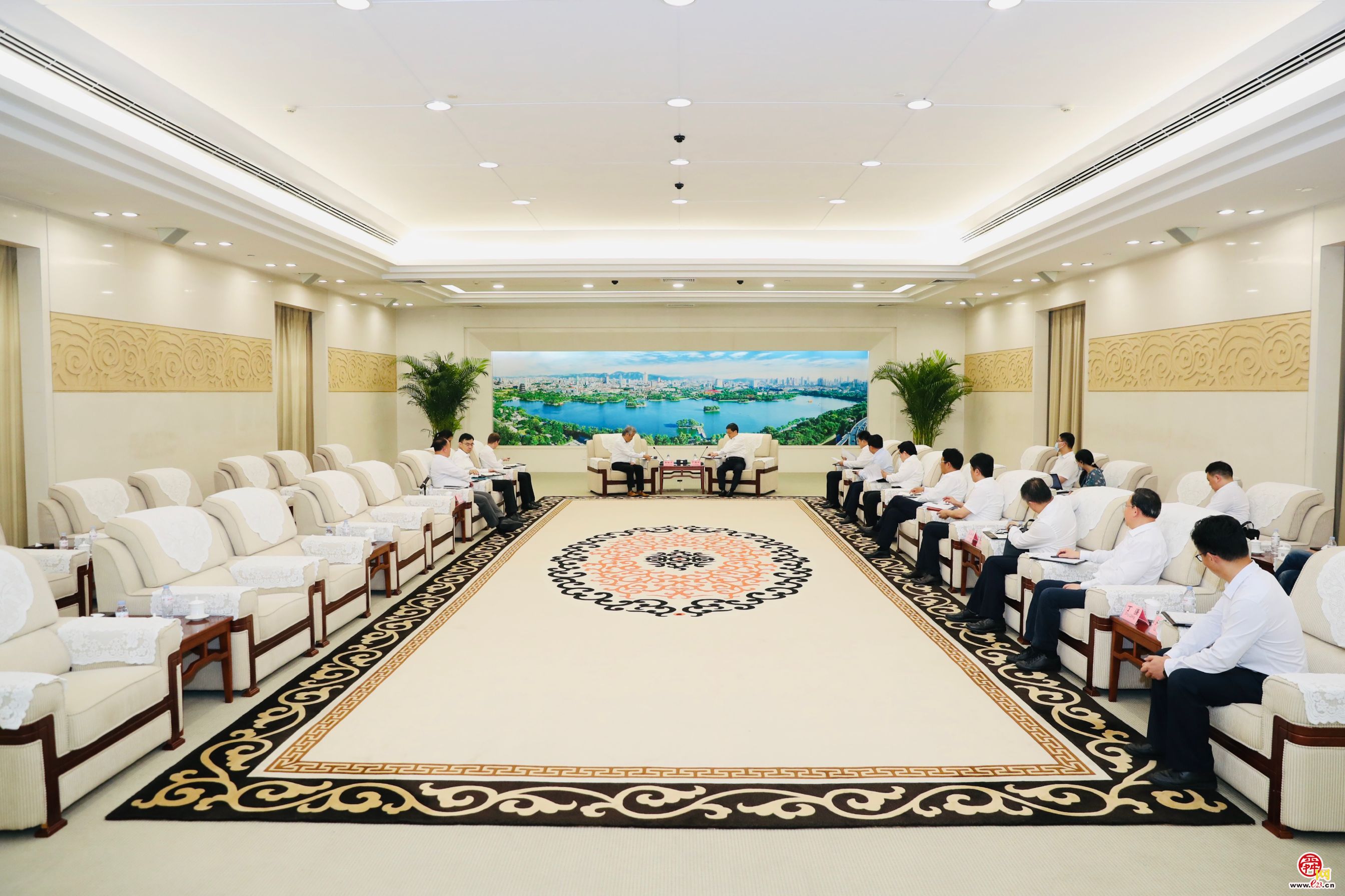 于海田会见斯凯孚集团客人