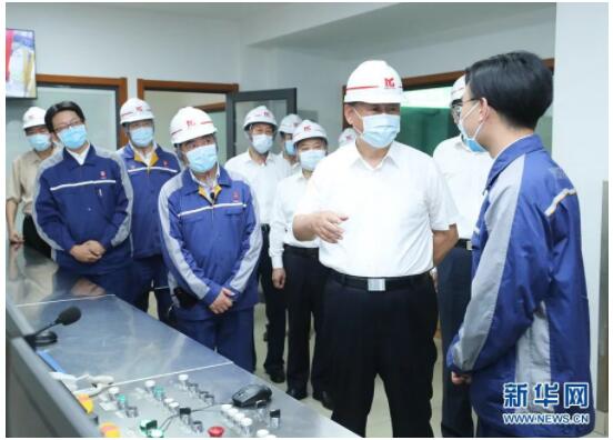 習近平:保持戰(zhàn)略定力,堅定做好自己的事