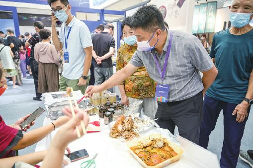 领略非遗魅力！非博会成“网红打卡地”