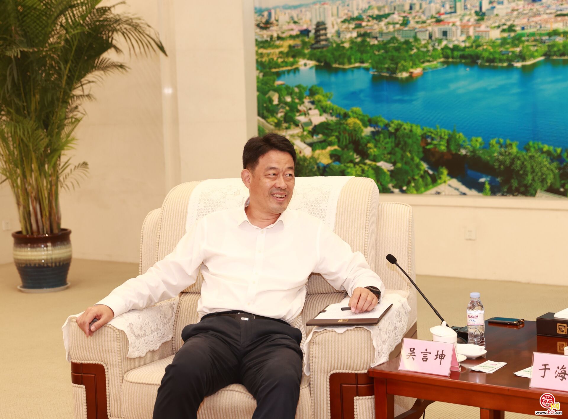 市政府与中铁十四局签署战略合作协议 于海田会见吴言坤一行并见证签