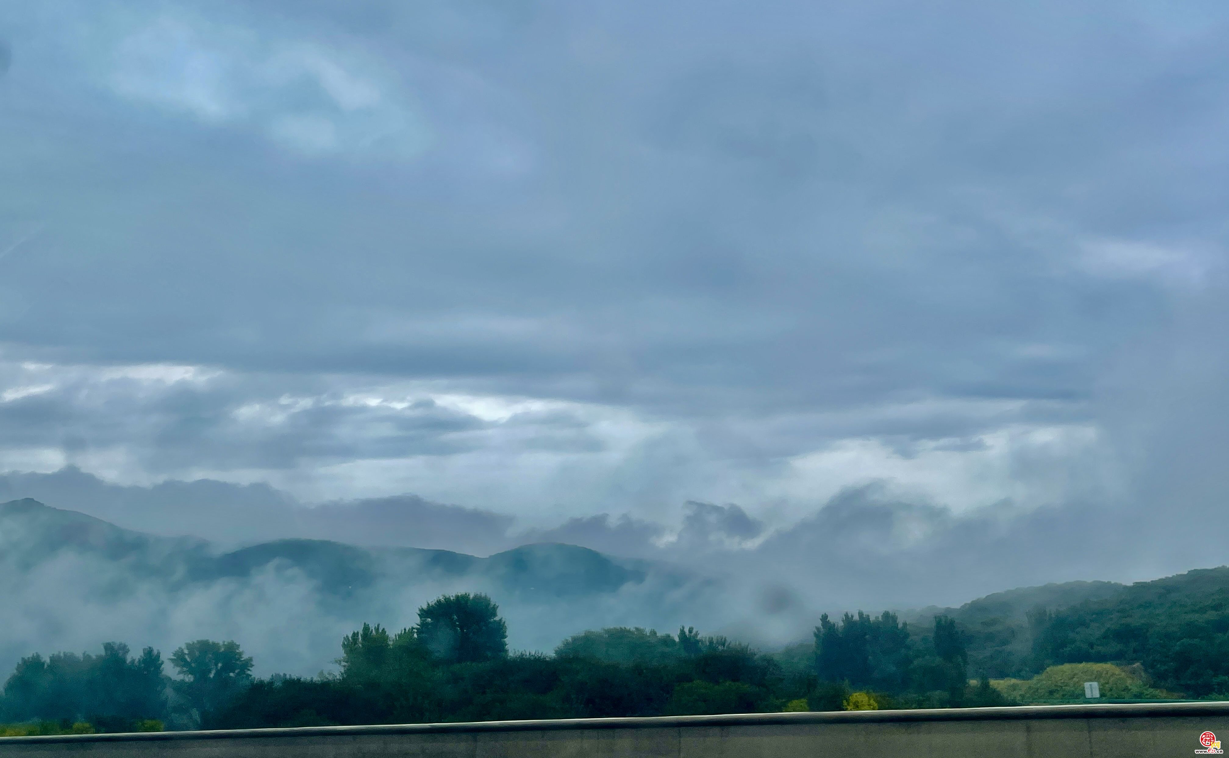 天青色看烟雨 最美高速在等你