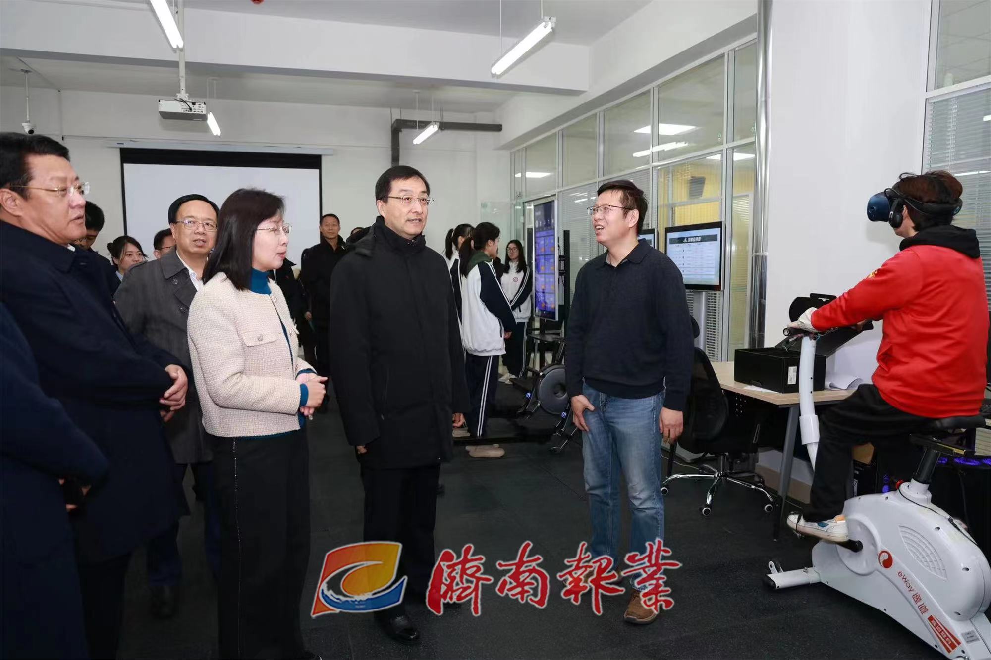 刘强调研元宇宙产业发展情况时强调：创新丰富场景应用 优化产业发展生态