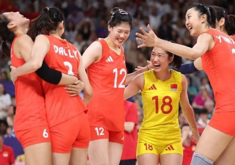 DJ功课做得足!中国女排获胜现场放科目三 下一场再赢就凤凰传奇