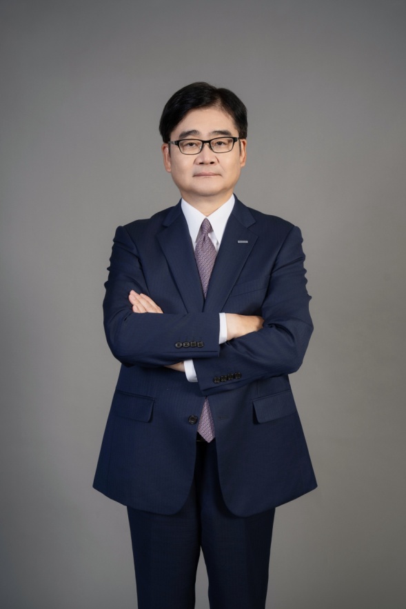 【外企看两会】松下全球副总裁本间哲朗：紧跟中国发展步伐 为中国发展新质生产力做出贡献