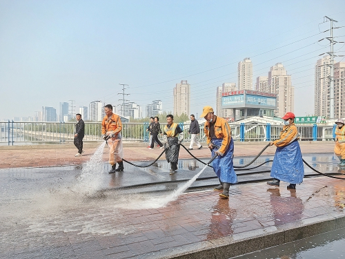 用脚步丈量城市 以细管提升品质 历城城管打出市容整治“组合拳”