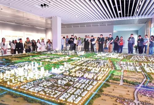 以河为媒，交流互鉴 讲好新时代黄河故事暨济南新旧动能转换起步区媒体采风行启动