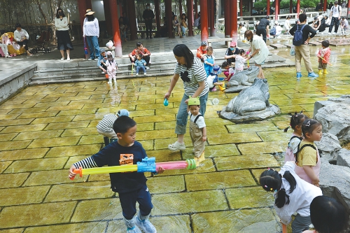 一年四季 泉在济南｜文旅“一路繁花” 消费“热辣滚烫” 济南30家景区5月3日纳客103.91万人次