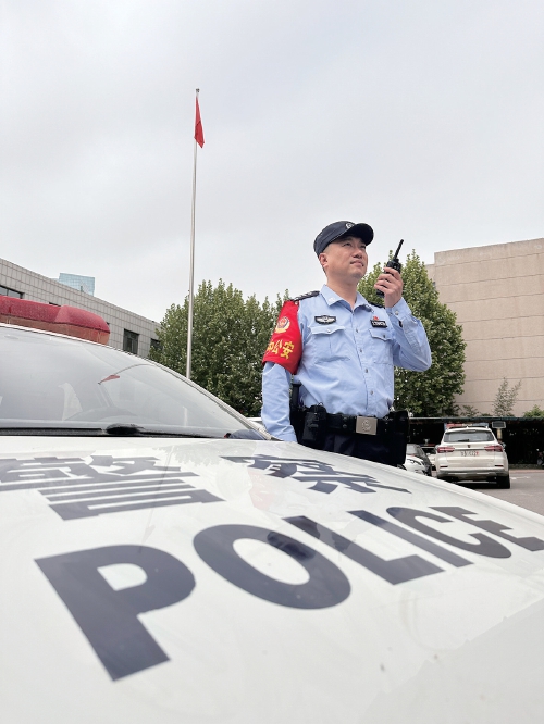 市中公安分局十六里河派出所民警王鹏：以少年之气续写为民初心
